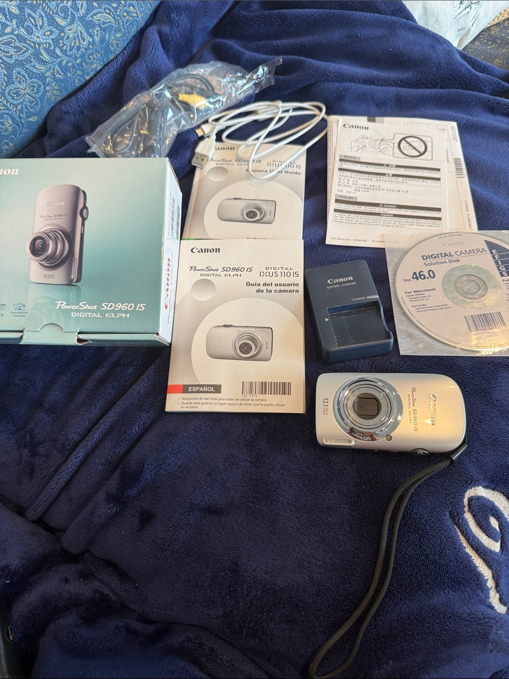 Canon Silver Compact Digital Camera with Manuals & Charger
